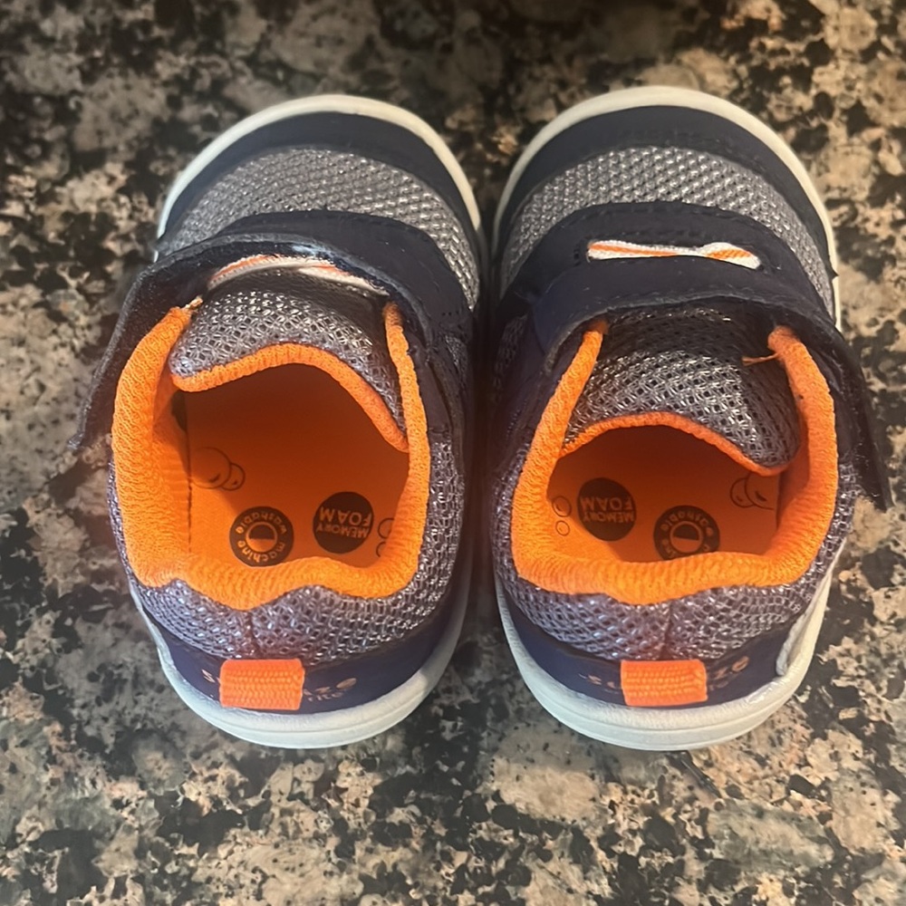 Stride Rite Sneakers - Picture 3 of 6